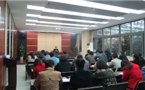 龙8头号玩家集团党委组织解读十八届三中全会精神